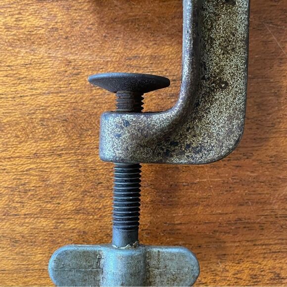 Vintage Cast Iron Universal Food Chopper by Landers, Frary & Clark (L.F. & C.) - Picture 3 of 15